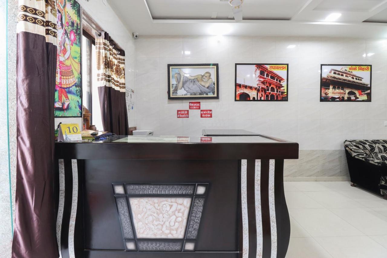 Oyo 69378 Trilok Dham Otel Vrindāvan Dış mekan fotoğraf