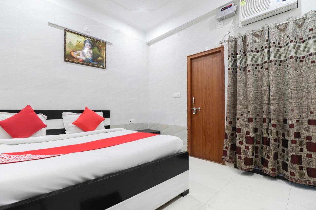 Oyo 69378 Trilok Dham Otel Vrindāvan Dış mekan fotoğraf